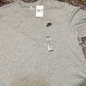 Nike Men's Heather Gray Short Sleeve Tee